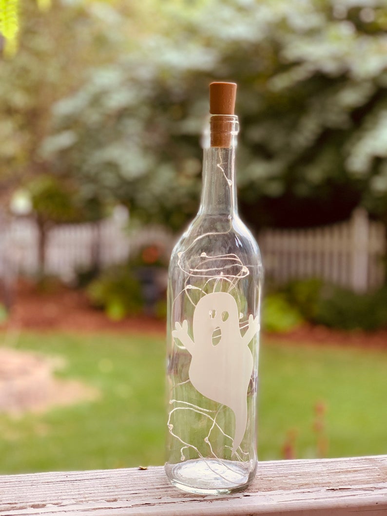 "Boo" Ghost Wine Bottle w/o Lights